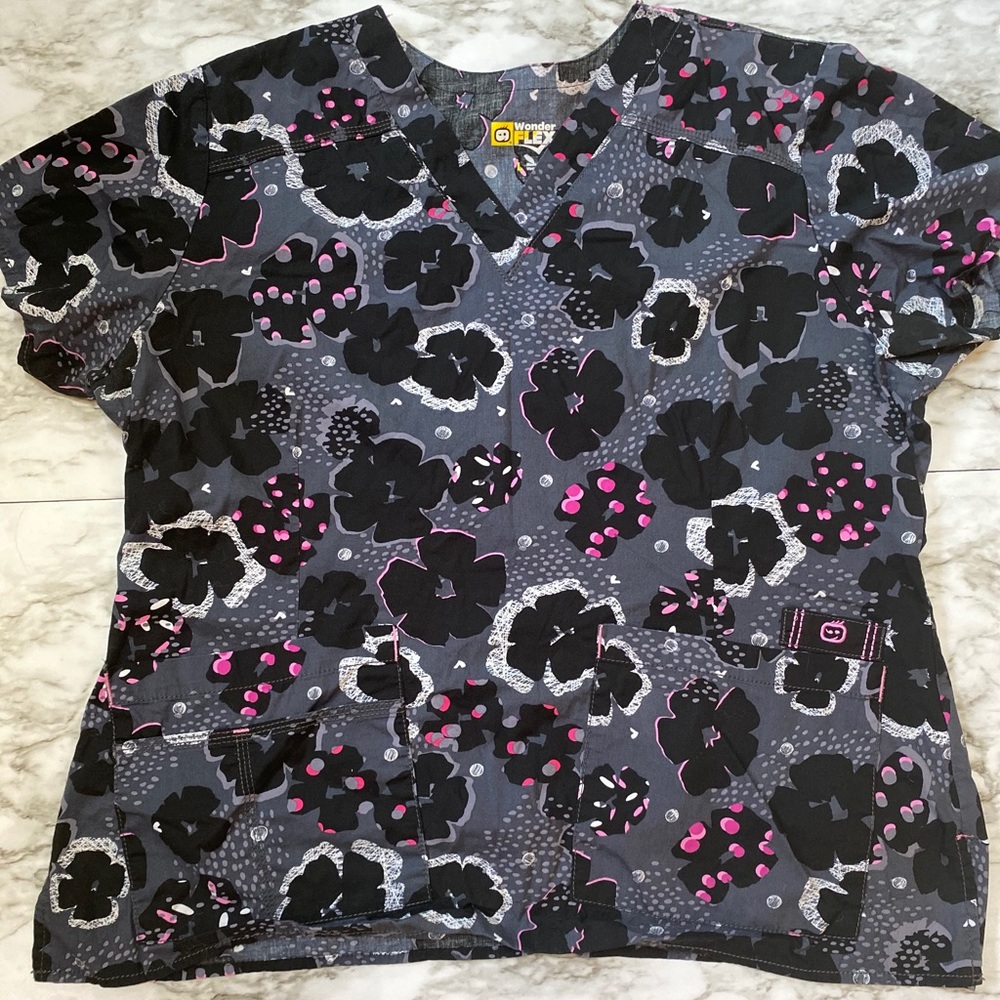 WonderWink Scrub Top